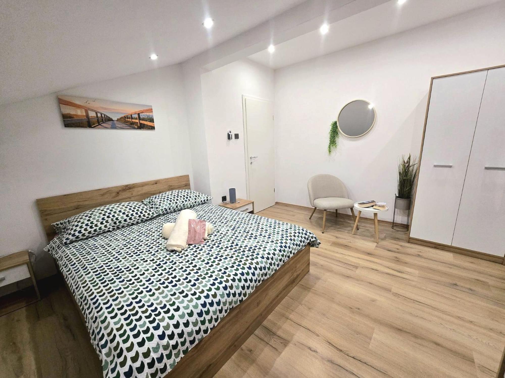 שיבניק Apartmani Krnic מראה חיצוני תמונה